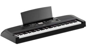 Yamaha DGX-670B